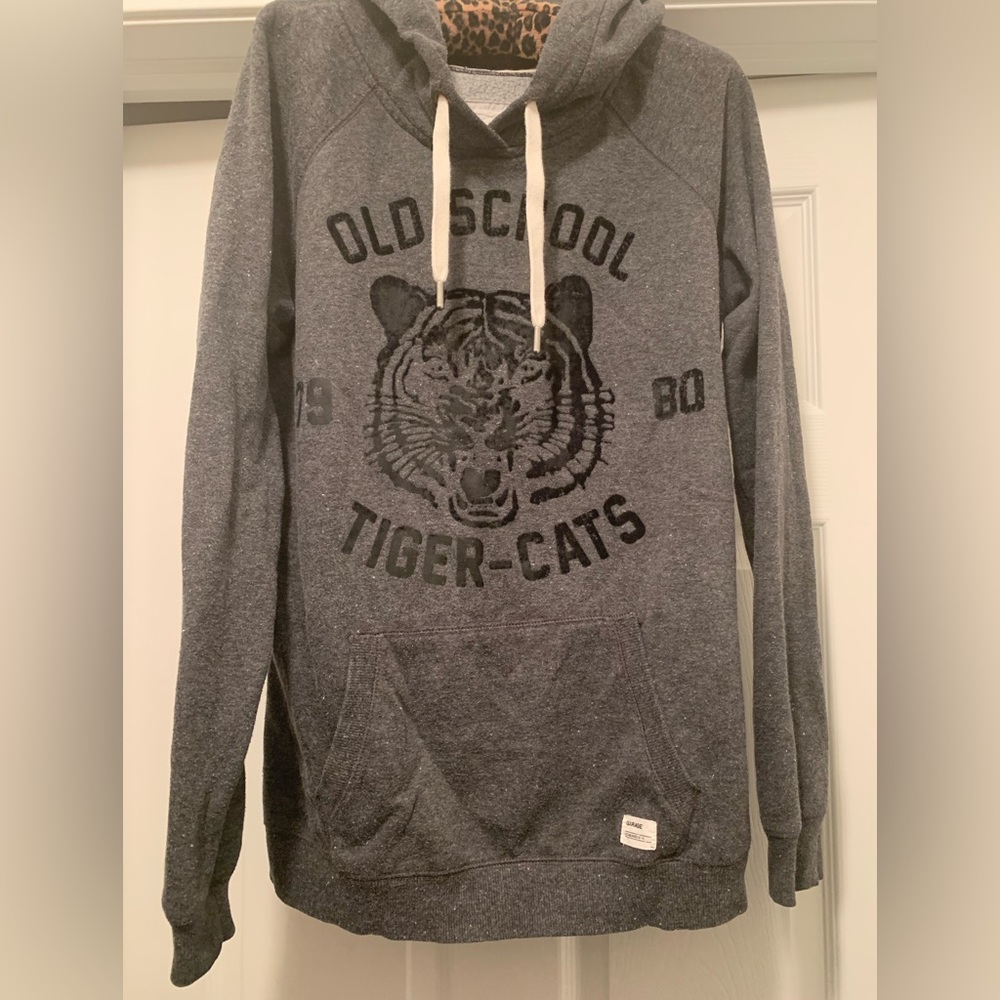 Garage- boyfriend hoodie. Good condition. Cute with jeans or leggings.